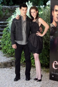 Twilight+Saga+Eclipse+Rome+Photocall+uTLiQ-OS5ntl[1]