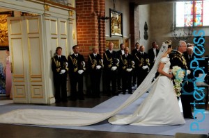 Wedding+Swedish+Crown+Princess+Victoria+Daniel+73evsYCTeB4l[1]