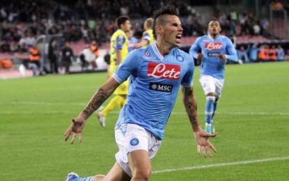 Il Napoli riparte da Hamsik. Dopo una settimana di sconfitte e polemiche, il Napoli si riporta in scia ai ladri bianconeri