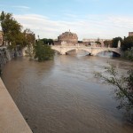 lungotevere vaticano con ponte vittorio emanuelell