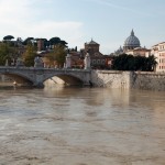 ponte vittorio emanuele ll con san pietro