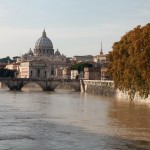 san pietro con tevere in piena