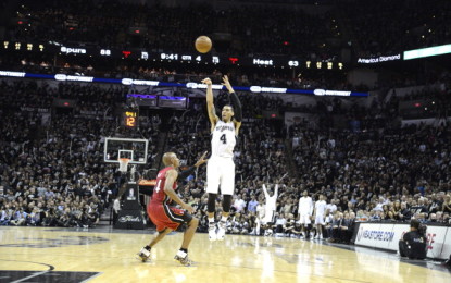 16 triple per gli Spurs, record nelle Finals: Green, Leonard e Neal castigano Miami per un 113-77 che accende la serie.