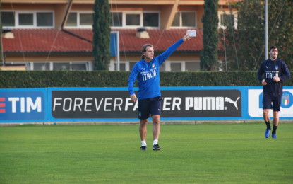 Mancini sfida: “Giocare bene, provare a vincere”.