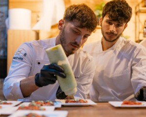 FRUMENTARIO FESTEGGIA IL SUO PRIMO ANNIVERSARIO:  NEL GIARDINO SEGRETO DEL THE SANCTUARY URBAN RETREAT CON ALESSANDRO RUVER OSPITE  ALESSANDRO SANTILLI PROPONE UN MENU DI 5 PORTATE CON UN PAIRING DI BIRRA ARTIGIANALE DI MOSTOITALIANO